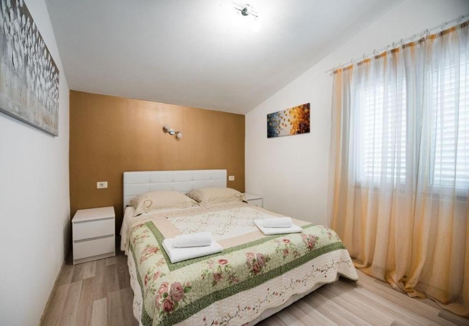 Apartments Care Donji Okrug (Ciovo) Exterior foto